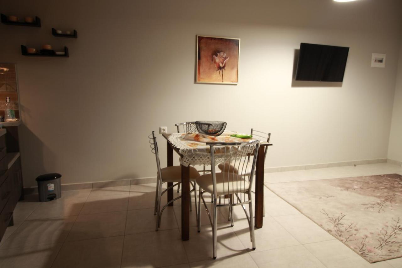 סיקיה Evangelia Homes מראה חיצוני תמונה